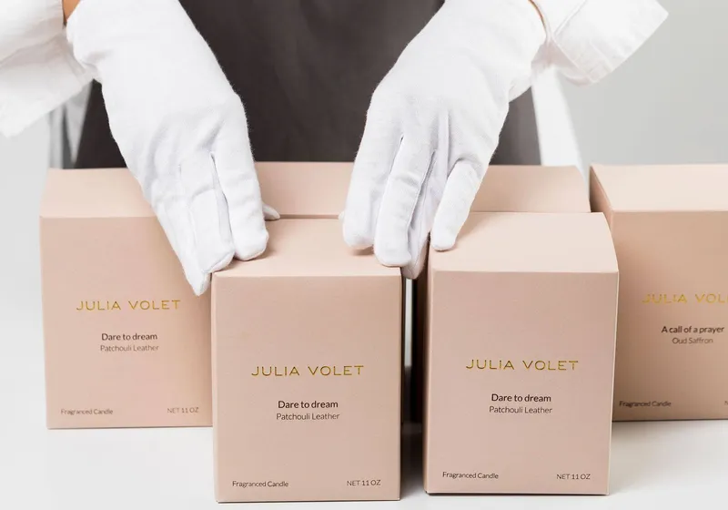 Custom branded packaging and folders printing Dubai