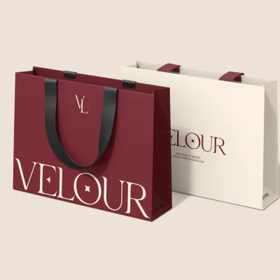 Raised shiny paper bag Dubai